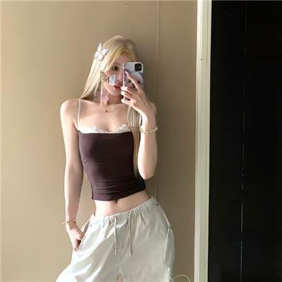 左撇子女人